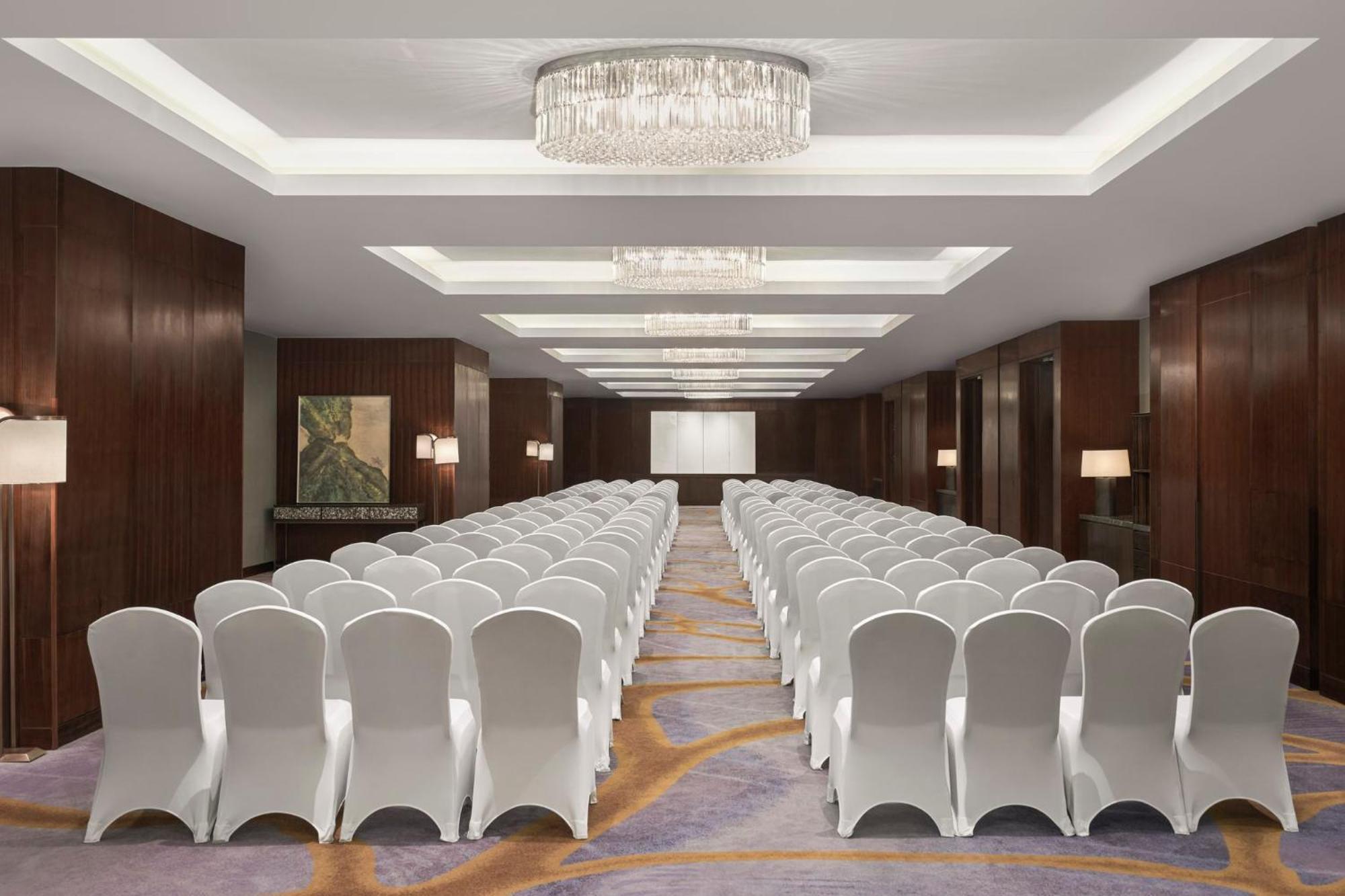 Intercontinental Hanoi Landmark72 By Ihg Exterior photo