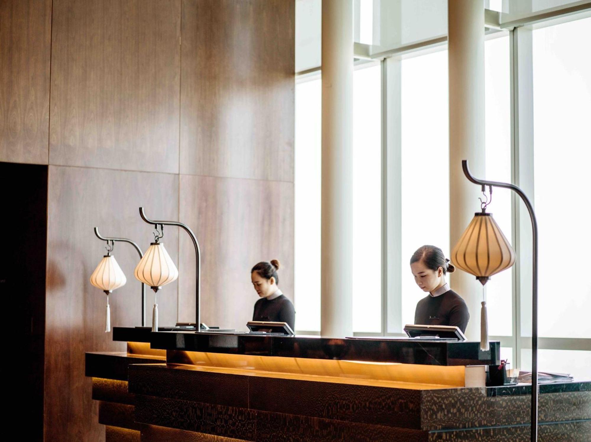 Intercontinental Hanoi Landmark72 By Ihg Exterior photo