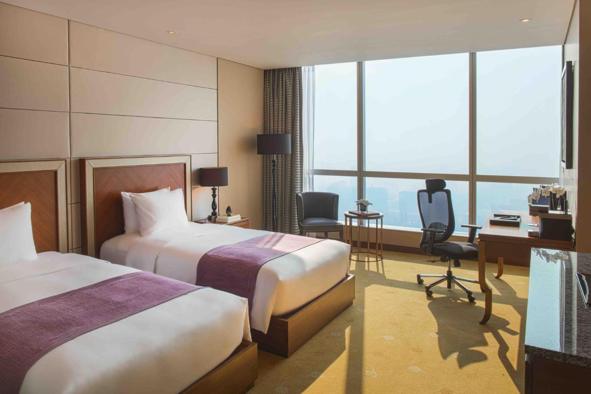 Intercontinental Hanoi Landmark72 By Ihg Exterior photo